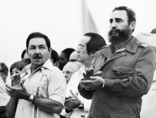 Raul (g) et Fidel Castro dans les années 60