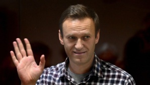 Principal opposant russe : Les autorités carcérales vont transférer Navalny à l’hôpital