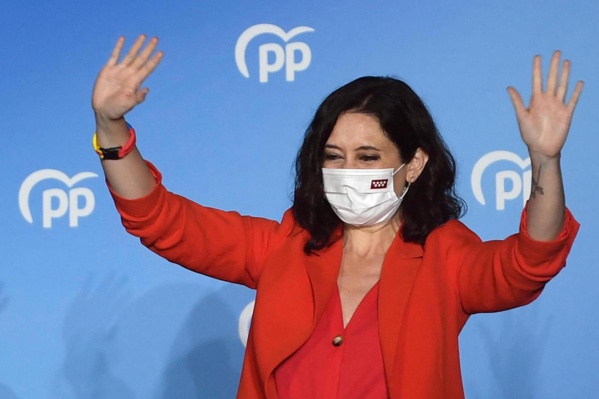 Madrid: la droite espagnole triomphe aux élections régionales avec Isabel Diaz Ayuzo
