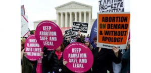La Cour suprême remaniée par Trump se saisit du droit à l’avortement