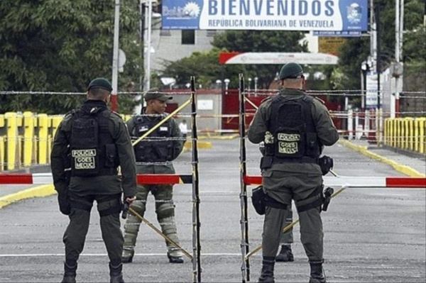 A la frontière entre Venezuela et Colombie, deux Etats idéologiquement opposés A la frontière entre Venezuela et Colombie, deux Etats idéologiquement opposés