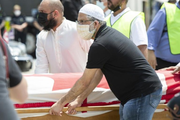 CANADA : L’homme qui a fauché une famille musulmane inculpé de terrorisme CANADA : L’homme qui a fauché une famille musulmane inculpé de terrorisme