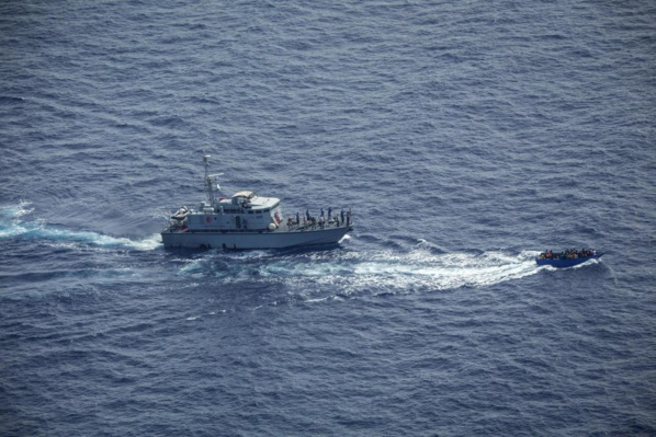 Migrants: au moins 43 disparus après le naufrage d’un bateau au large de la Tunisie