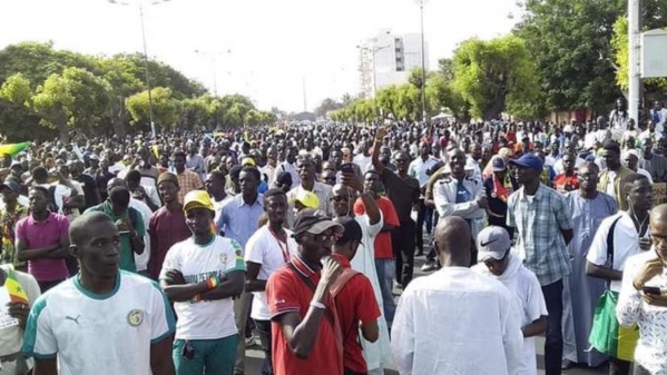SENEGAL : Deux nouvelles lois antiterroristes menaceraient les droits humains, alerte Human Rights Watch. SENEGAL : Deux nouvelles lois antiterroristes menaceraient les droits humains, alerte Human Rights Watch.