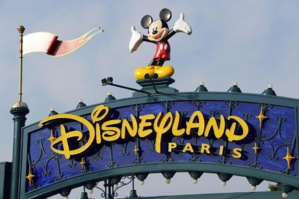 Disneyland Paris : une touriste empêchée d'allaiter son bébé, la maison s'excuse