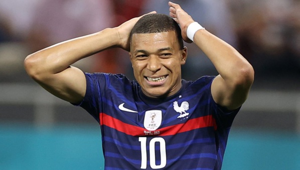 Euro de foot: la justice française enquête sur des tweets racistes contre Mbappé Euro de foot: la justice française enquête sur des tweets racistes contre Mbappé