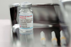 Vaccin anti-COVID-19 : Moderna demande l’autorisation pour une dose de rappel aux États-Unis