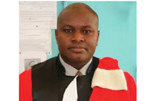 Le Dr. Kalilou Doumbia