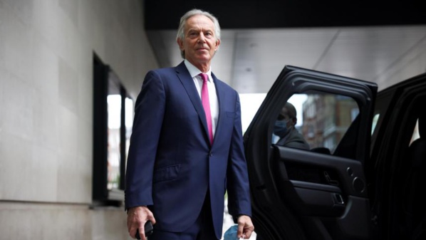 Tony Blair, ancien premier ministre de Grande Bretagne, pris dans le sac à crabes des Pandora Papers