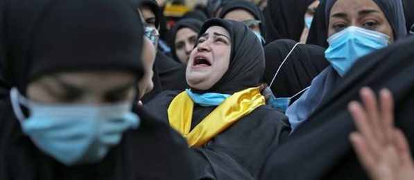 Le Liban enterre ses morts, la tension reste vive Le Liban enterre ses morts, la tension reste vive