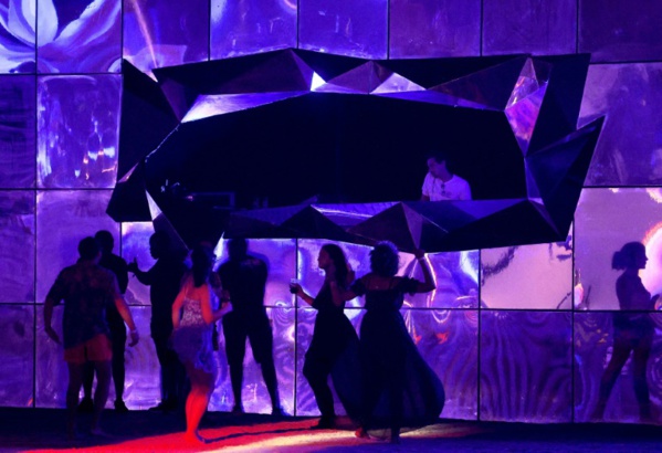 « Beach party » en Arabie saoudite : bikini, mixité et boissons sans alcool « Beach party » en Arabie saoudite : bikini, mixité et boissons sans alcool