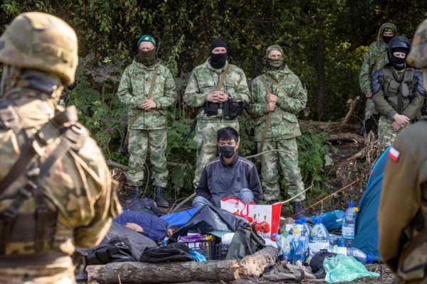 Pologne: : le Parlement valide la construction d’un mur anti-migrants Pologne: : le Parlement valide la construction d’un mur anti-migrants