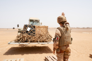 Mali: la base de Gao, carrefour logistique de la réorganisation de Barkhane Mali: la base de Gao, carrefour logistique de la réorganisation de Barkhane