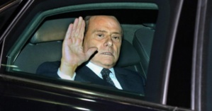 Italie - Silvio Berlusconi, «Il Cavaliere» désarçonné