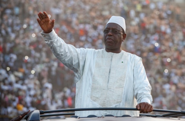Conseil des ministres - Le Président Macky Sall fixe les élections législatives au 31 juillet 2022 (communiqué) Conseil des ministres - Le Président Macky Sall fixe les élections législatives au 31 juillet 2022 (communiqué)