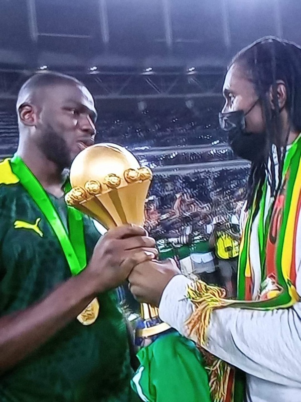 CHAMPION D’AFRIQUE - Le Sénégal brise le plafond de verre et tient enfin sa CAN ! CHAMPION D’AFRIQUE - Le Sénégal brise le plafond de verre et tient enfin sa CAN !