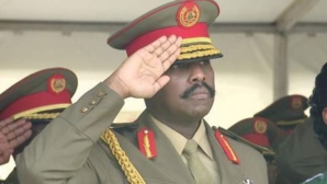 Ouganda - Derrière la répression de l’opposition, l’ombre de Muhoozi Kainerugaba, le fils du président Museveni Ouganda - Derrière la répression de l’opposition, l’ombre de Muhoozi Kainerugaba, le fils du président Museveni