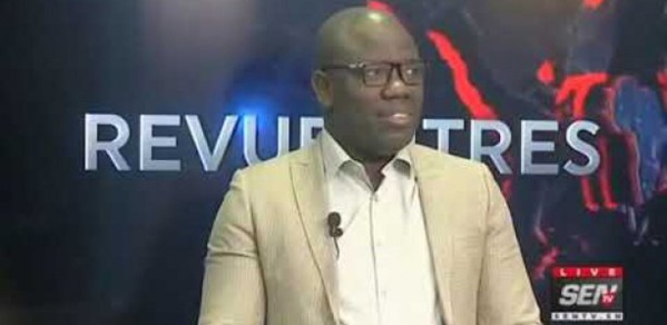 DMEDIA- Le journaliste Ahmed Aïdara jette l’éponge pour « convenances personnelles »