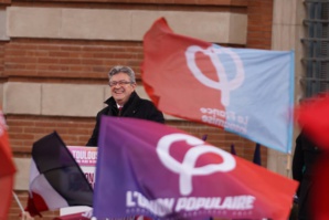 A La France Insoumise, la difficile équation de la succession de Mélenchon A La France Insoumise, la difficile équation de la succession de Mélenchon