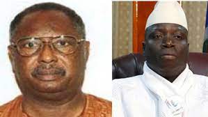 Le journaliste Deyda Hydara (à gauche), assassiné en 2004 par un escadron supposé obéir à Yahya Jammeh