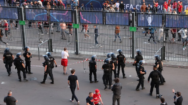 Incidents au Stade de France : "Il faut des sanctions pénales", "image inquiétante", les politiques réagissent Incidents au Stade de France : "Il faut des sanctions pénales", "image inquiétante", les politiques réagissent