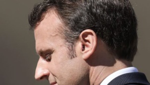 Au pied du mur, Macron consulte les partis et Borne se montre "au travail" Au pied du mur, Macron consulte les partis et Borne se montre "au travail"