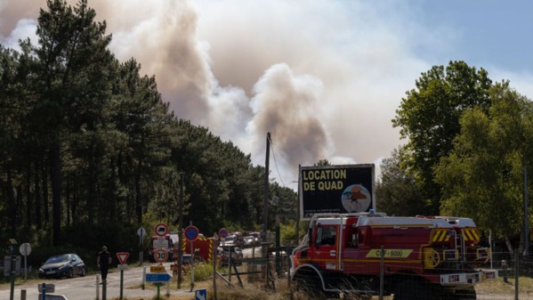 Poursuite des incendies dans le sud-ouest de l'Europe, le Royaume-Uni en alerte rouge