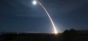 Le Pentagone teste avec succès un missile intercontinental Le Pentagone teste avec succès un missile intercontinental