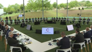 Le Conseil national de la refondation lancé, Macron laisse la "porte ouverte" aux sceptiques Le Conseil national de la refondation lancé, Macron laisse la "porte ouverte" aux sceptiques