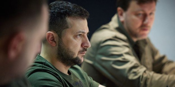 L'Ukraine demande son adhésion à l'Otan et refuse de négocier avec Poutine L'Ukraine demande son adhésion à l'Otan et refuse de négocier avec Poutine