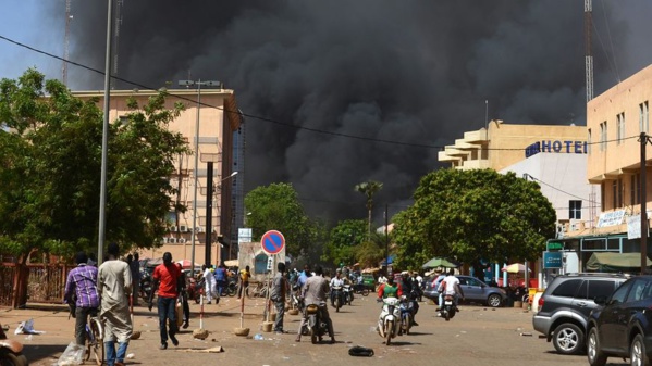 Burkina Faso - Le consulat français de Ouaga visé par une attaque, Paris dément toute implication dans le putsch, Damiba sort du bois