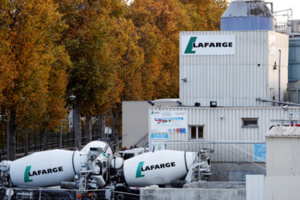 Le cimentier Lafarge (HOLCIM) accepte de payer 778 millions de dollars aux Etats-Unis pour avoir soutenu l'Etat islamique