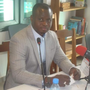 Adama Sadio Ado, enseignant-chercheur en sciences politiques Adama Sadio Ado, enseignant-chercheur en sciences politiques