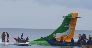Tanzanie: 19 morts dans le crash d'un avion qui s'est abîmé dans le lac Victoria