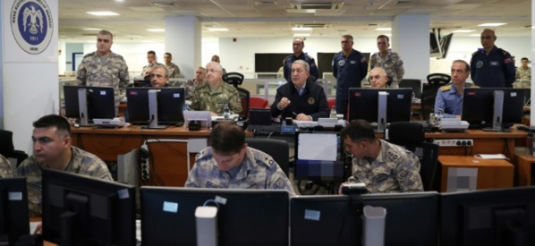 La Turquie règle ses comptes et frappe les régions kurdes de Syrie et d'Irak