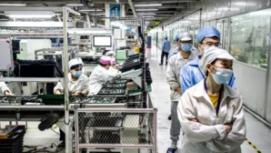 Chine - Manifestation dans la plus grande usine d'iPhone du monde Chine - Manifestation dans la plus grande usine d'iPhone du monde