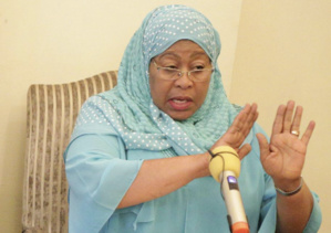 Samia Suluhu Hassan, présidente de la Tanzanie Samia Suluhu Hassan, présidente de la Tanzanie