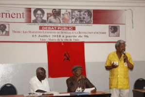 Diagne Fodé Roland (en chemise jaune) Diagne Fodé Roland (en chemise jaune)