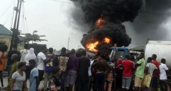 Nigeria: 12 morts dans une explosion près d'un oléoduc détourné par des pilleurs
