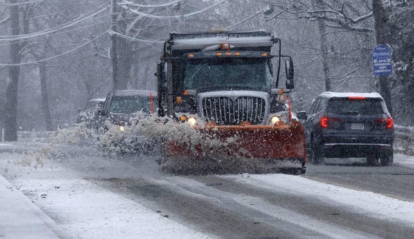 Une "double tempête" frappe les deux côtes des Etats-Unis Une "double tempête" frappe les deux côtes des Etats-Unis