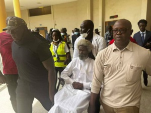 Tribunal de Dakar - Me Ciré Clédor Ly évacué après un malaise Tribunal de Dakar - Me Ciré Clédor Ly évacué après un malaise