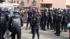 La presse étrangère indignée par les violences de la police sénégalaise La presse étrangère indignée par les violences de la police sénégalaise