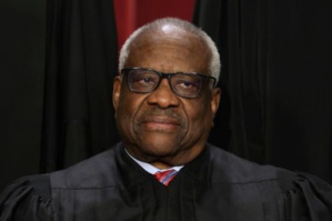 Le juge ultra-conservateur de la Cour suprême Clarence Thomas Le juge ultra-conservateur de la Cour suprême Clarence Thomas