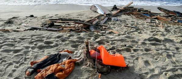 Mer Méditerranée - Un naufrage fait deux morts et 18 disparus entre l’Italie et la Tunisie Mer Méditerranée - Un naufrage fait deux morts et 18 disparus entre l’Italie et la Tunisie