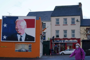 Une photo de Joe Biden dans es rues de Dublin