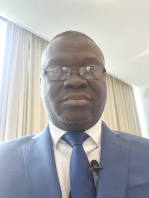 L'ambassadeur Khare Diouf, désormais docteur en philosophie L'ambassadeur Khare Diouf, désormais docteur en philosophie