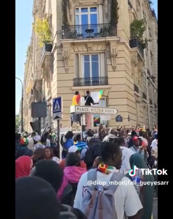 Manifestations des Sénégalais sur la place Victor Hugo à Paris ce samedi 3 juin 2023 Manifestations des Sénégalais sur la place Victor Hugo à Paris ce samedi 3 juin 2023
