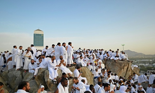 La station du Mont Arafah, pèlerinage juin 2023 La station du Mont Arafah, pèlerinage juin 2023