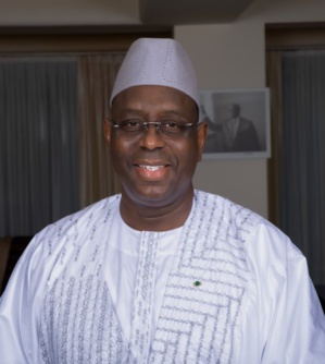 Macky Sall tient promesse : « Je ne serai pas candidat en février 2024 même si la Constitution m’en donne le droit » Macky Sall tient promesse : « Je ne serai pas candidat en février 2024 même si la Constitution m’en donne le droit »