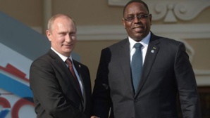 Poutine recevant Sall alors président en exercice de l'Union africaine Poutine recevant Sall alors président en exercice de l'Union africaine